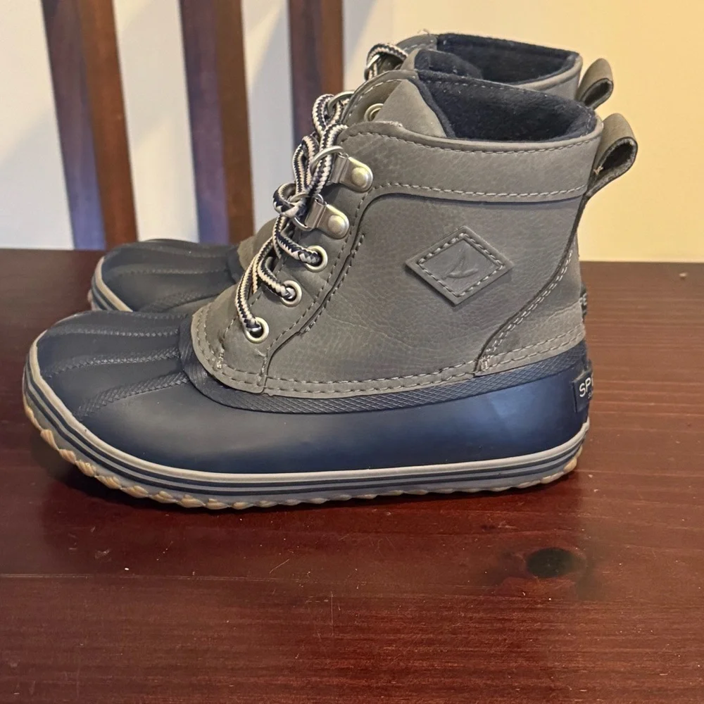 Sperry Bowline Kids Gray and navy blue waterproof snow boots size 12